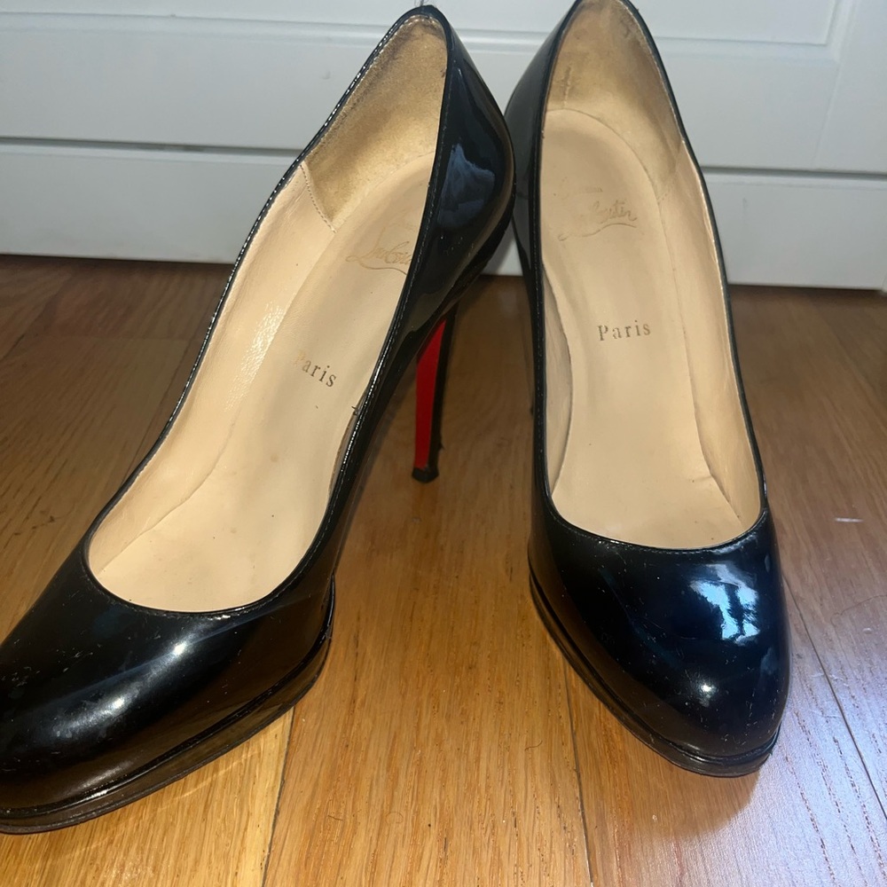 Christian Louboutin Black Pumps Size 39